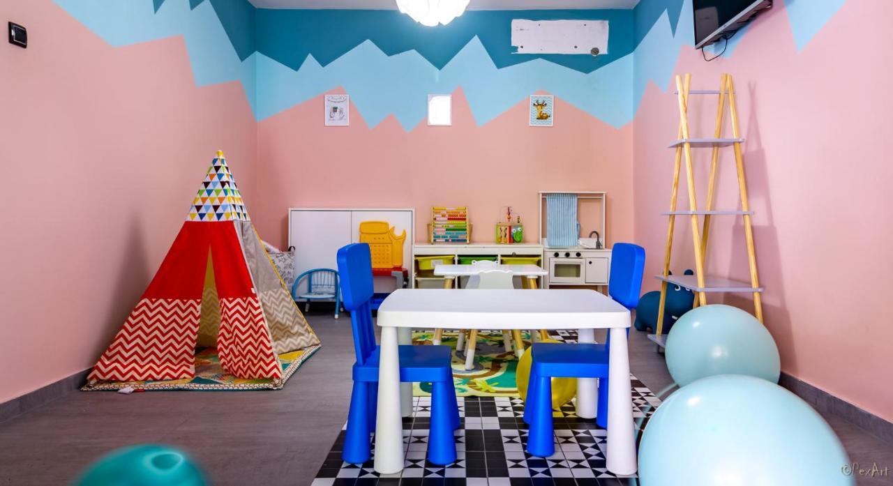 סרמסקה מיטרוביקה Plaza La - Night And Spa מראה חיצוני תמונה